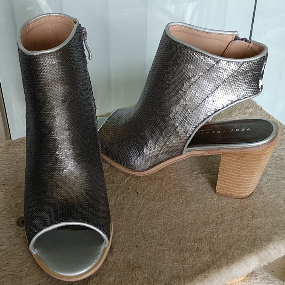 Silver Sequined Open Toe Bootie NWOT